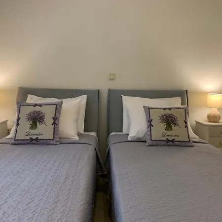 Ey House Holiday home Halikounas