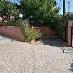 Ey House *