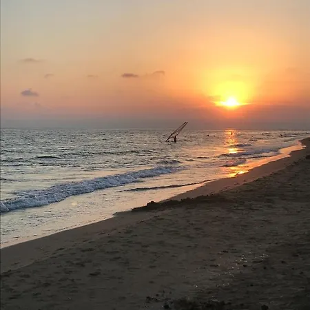 Ey House 度假居 Halikounas