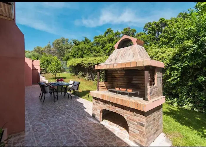 Ey House Vakantiehuis Chalikounas